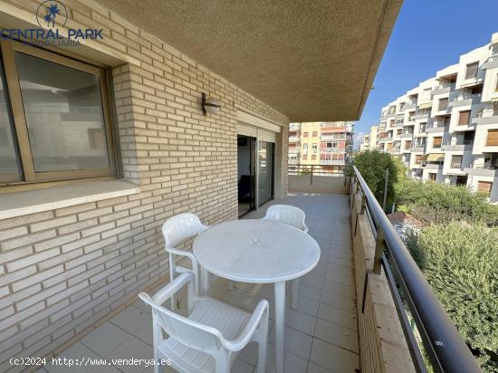 Apartamento en La Pineda - VilaSeca - Vistas laterales al mar. - TARRAGONA