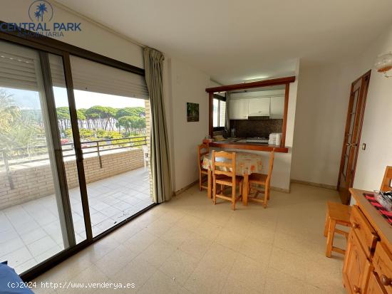 Apartamento en La Pineda - VilaSeca - Vistas laterales al mar. - TARRAGONA