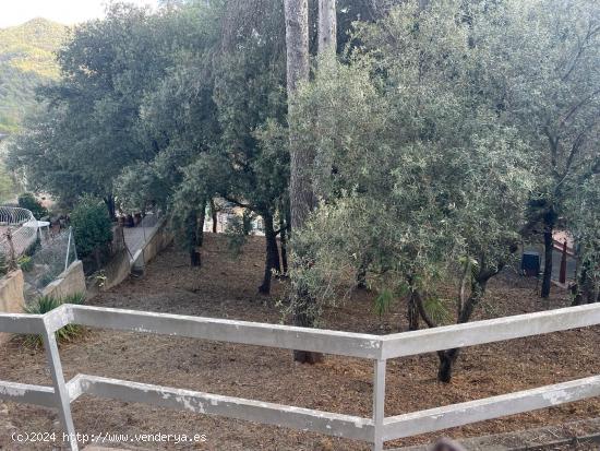 TERRENO EN VACARISSES - RONDA DR FLEMING - BARCELONA