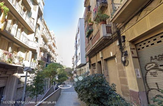 SE VENDE PISO EN BARCELONA, ZONA POBLE SEC - BARCELONA