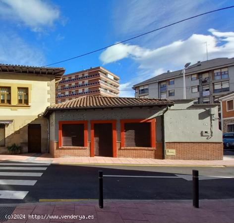 Local comercial en Los Corrales de Buelna - CANTABRIA