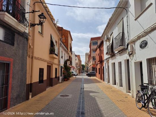 Casa de pueblo para reformar en Baix la mar - ALICANTE