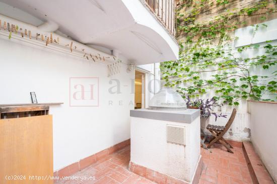 PLANTA BAJA CON TERRAZA PARA ENTRAR A VIVIR EN VILA DE GRACIA. - BARCELONA