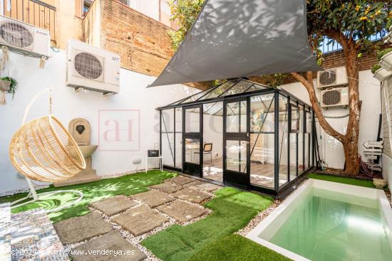 PISO CON JARDIN Y PISCINA EN CENTRO - BARCELONA