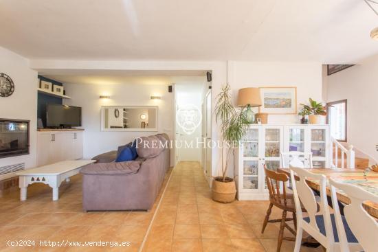 Fabulosa casa con piscina y licencia turística en venta en Tordera - BARCELONA