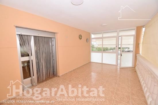 CHALET SEMINUEVO CON PISCINA, TERRAZA Y GARAJE - CASTELLON