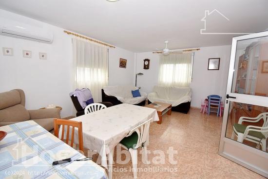 CHALET SEMINUEVO CON PISCINA, TERRAZA Y GARAJE - CASTELLON