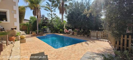 Chalet en venta Lliria - VALENCIA