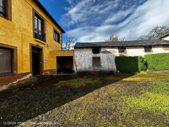 Se vende Casa con terreno - LEON