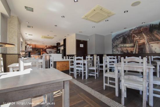 VENTA DE LOCAL DESTINADO ACTUALMENTE BAR-CAFETERIA O PARA CUALQUIER OTRA ACTIVIDAD - GRANADA