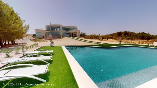 Villa de lujo en Petrer - Alicante - ALICANTE