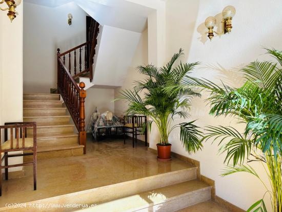 CASA -CON JARDIN- - TARRAGONA