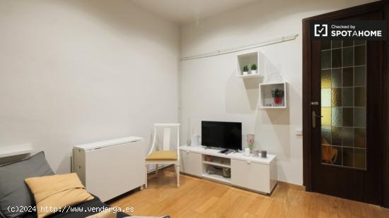 Acogedora habitación en alquiler en el apartamento de 3 dormitorios en La Dreta de l'Eixample - BAR