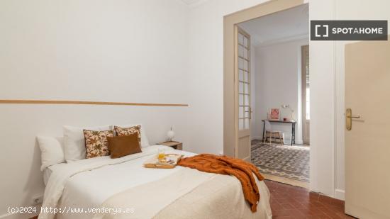 Habitación en piso compartido en barcelona. - BARCELONA