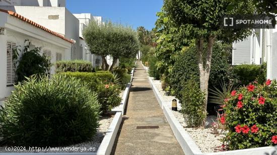 Casa adosada de 3 dormitorios en alquiler en Chiclana De La Frontera - CADIZ