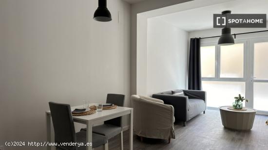 Apartamento de 1 dormitorio en alquiler en Lucero - MADRID