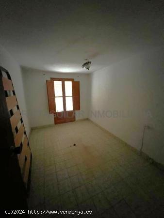 CASA CÉNTRICA PARA REFORMAR EN VILLAR DEL ARZOBISPO - VALENCIA