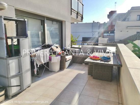 Con terraza ,parking y trastero !!! - BARCELONA