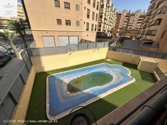  MODERNO PISO EN AVDA CORTES VALENCIANAS,CON PISCINA Y GARAJE - ALICANTE 