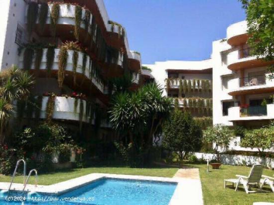 ELEGANTE APARTAMENTO CERCA PUERTO BANÚS - MARBELLA - MALAGA