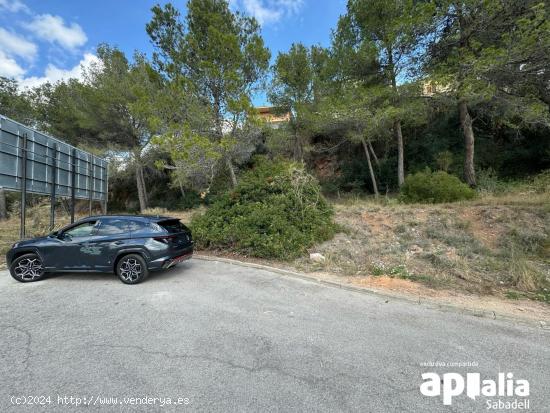 OPORTUNIDAD GRAN PARCELA EN CASTELLAR DEL VALLES - BARCELONA