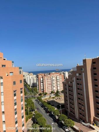 Preciso Apartamento con vistas al mar Cala Villajoyosa - ALICANTE