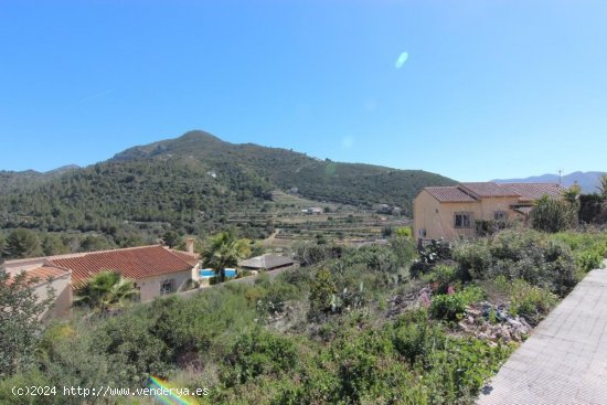 Villa en venta a estrenar en Alcalalí (Alicante)