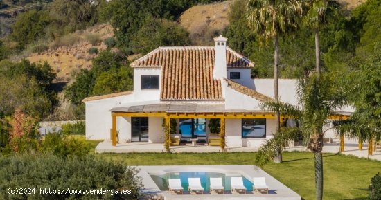 Villa en venta en Estepona (Málaga)