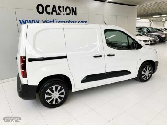 Opel Combo 1.5 TD CARGO 75CV de 2020 con 109.000 Km por 13.800 EUR. en Guipuzcoa