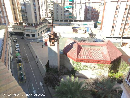 SE VENDE PISO CENTRO MURCIA FRENTE CORTE INGLES - MURCIA