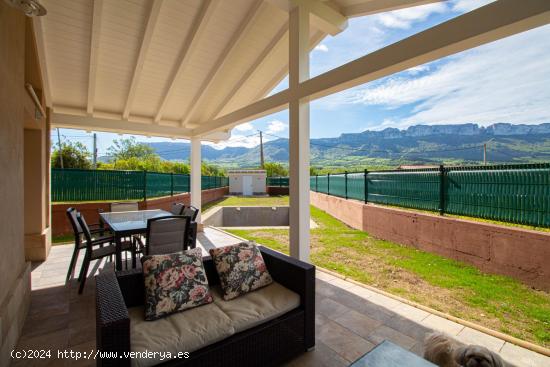 CHALET DE UNA PLANTA EN EL VALLE DE MENA - BURGOS