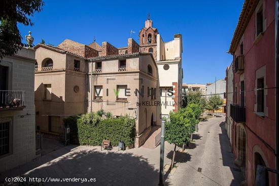 ¡Oportunidad única, casa de pueblo con mucho encanto! - BARCELONA