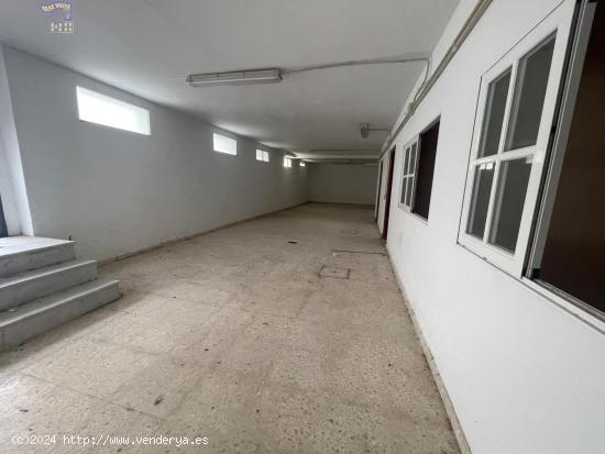  SE VENDE LOCAL COMERCIAL EN ZONA LAS CANTERAS - CADIZ 