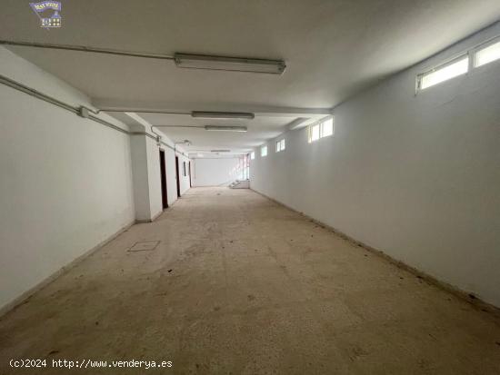 SE VENDE LOCAL COMERCIAL EN ZONA LAS CANTERAS - CADIZ