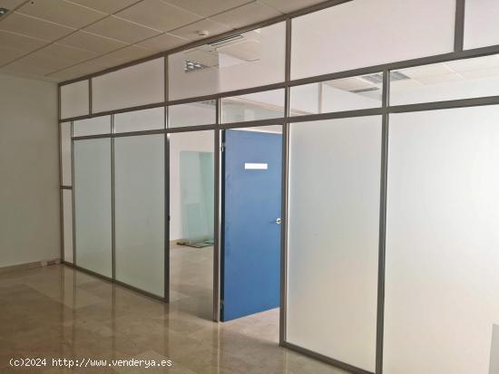 OFICINAS EN VENTA Y ALQUILER EN EL EDIFICIO 286, POLIGONO LAS SALINAS - CADIZ