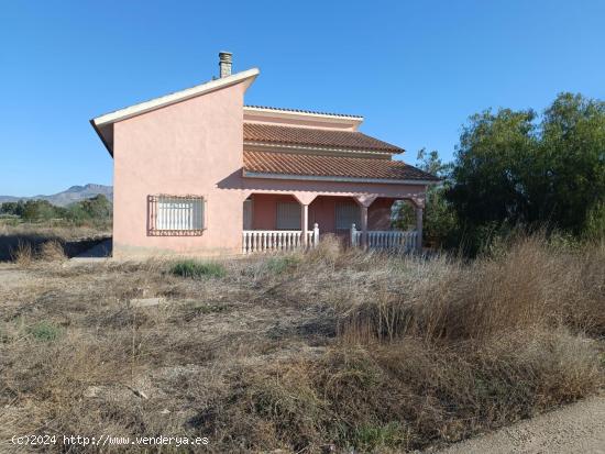 OPORTUNIDAD, SE VENDE ESTUPENDA CASA EN EL CAMINO DE VERA - MURCIA