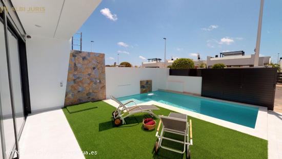 Villa moderna a 750 m de la playa - MURCIA