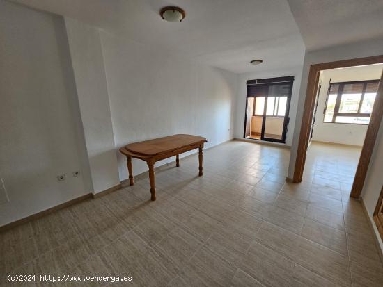 SE VENDE PISO EN FUENTE ÁLAMO - MURCIA