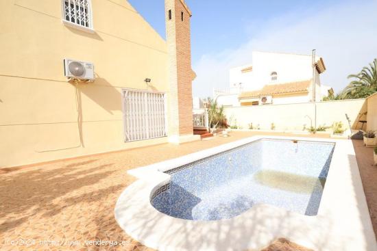 Chalet inpendiente a 250m del mar y Playa Flamenca - ALICANTE