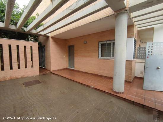  Chalet pareado en venta en Calle Colombia, 41807, Espartinas (Sevilla) 229.000 € - SEVILLA 