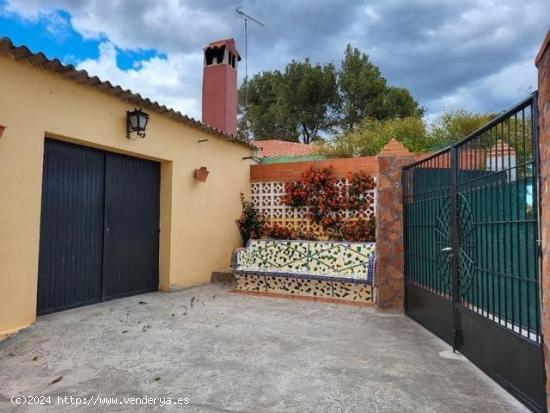 Se vende chalet en Chiva, Valencia - VALENCIA