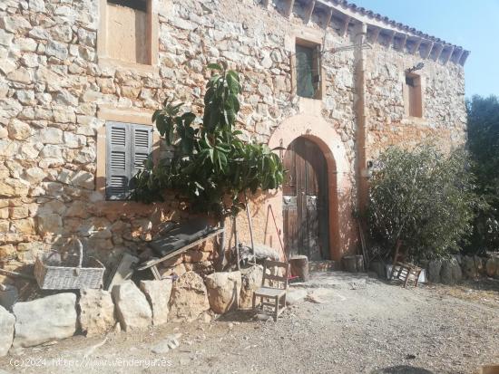 CASA DE PIEDRA CON VISTAS AL MAR CERCA DEL PUEBLO - BALEARES