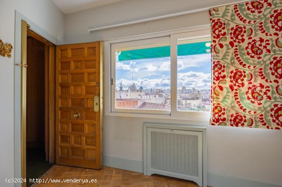 Vivienda de Ensueño en Edificio Emblemático de Chamberí: Terraza Privada, Garaje y Confort de Luj