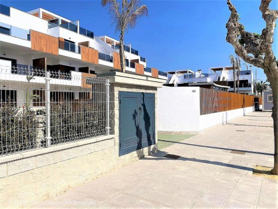  Chalet en venta a estrenar en Pilar de la Horadada (Alicante) 