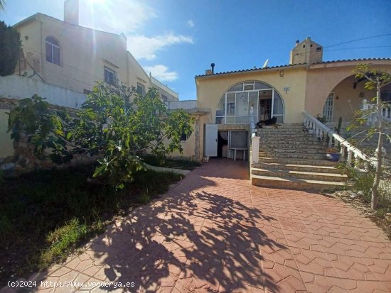 Casa en venta en Torrevieja (Alicante)