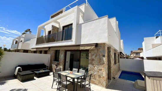 Chalet en venta en Orihuela (Alicante)