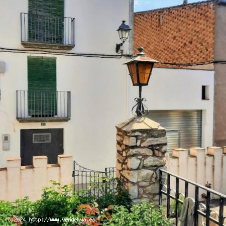 Unifamiliar adosada en venta  en Ginestar - Tarragona