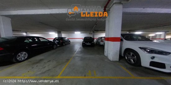 Plaza de aparcamiento en venta  en Lleida - Lleida