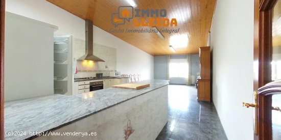 Unifamiliar adosada en venta  en Maials - Lleida