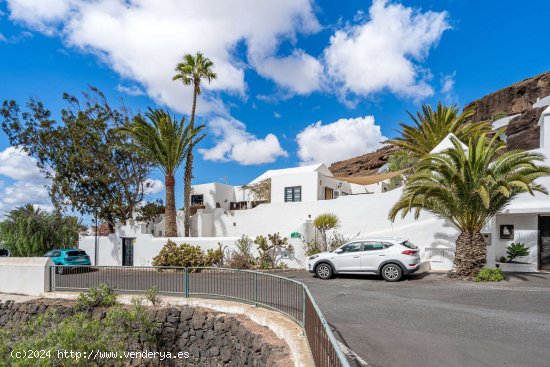 Vive la Historia: Exclusiva Propiedad en Lagomar - Teguise